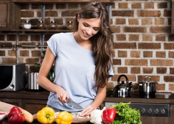 Τι μπορείτε να τρώτε το βράδυ για να μην παχαίνετε