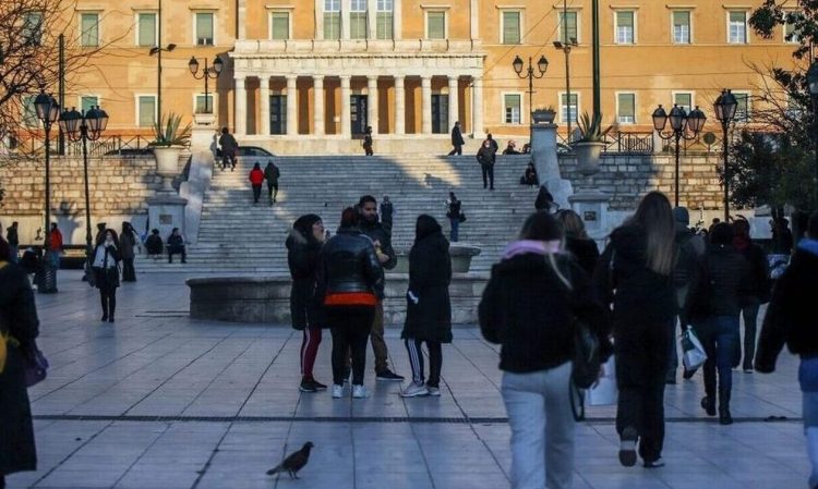 Έκτακτο δώρο Πάσχα: Γιατί δεν θα δοθεί φέτος – Πότε θα δουν χρήματα οι δικαιούχοι