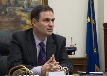 Φίλιππος Σαχινίδης: Η Κυβέρνηση μπήκε με άλλη σύνθεση στη Βουλή και βγήκε με μείον δύο υπουργούς | Συνέντευξη εφ’ όλης της ύλης του πρώην υπουργού Οικονομικών στην εκπομπή ΡΑΔΙΟ ΖΥΓΟΣΤΑΘΜΙΣΗ  (ηχητικό)
