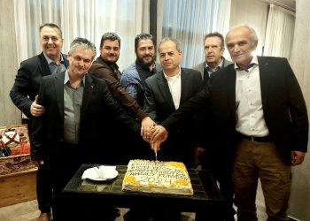 Έκοψαν βασιλόπιτα οι έμποροι κι επαγγελματίες των Γόμφων