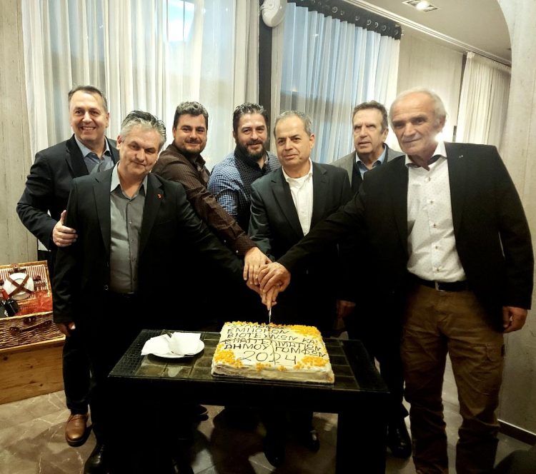 Έκοψαν βασιλόπιτα οι έμποροι κι επαγγελματίες των Γόμφων