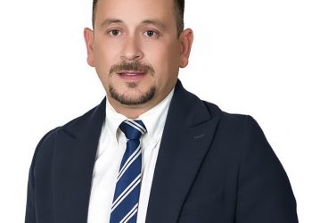 Περιμένει απαντήσεις από δήμαρχο Φαρκαδόνας και αντιδημάρχους ο Κώστας Μανασής