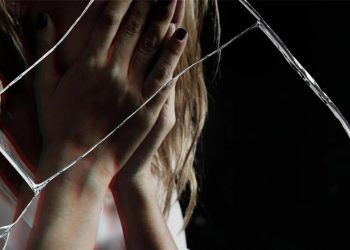 Σοκάρει η κατάθεση της μητέρας της ανήλικης για τον 47χρονο Τρικαλινό γιατρό– “Έπαιρνε γυμνός το παιδί αγκαλιά, φαινόταν να έχει ερωτική διάθεση”