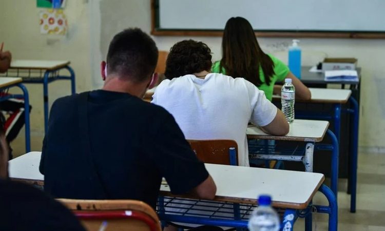 Απίστευτο περιστατικό σε γυμνάσιο των Χανίων: Νεοδιόριστη κλειδώθηκε με τους μαθητές σε τάξη