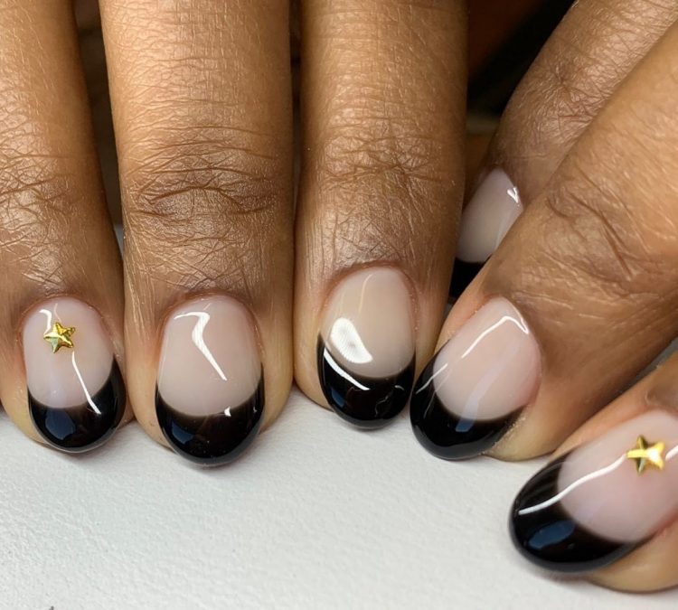 Green nails! 5 manicure στο χρώμα που συμβολίζει την άνοιξη
