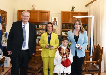 Ως εκπρόσωπος του Προέδρου της Βουλής, κ. Τασούλα, στα Ιωάννινα, η Βουλευτής, Κατερίνα Παπακώστα
