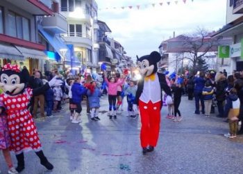 Το αδιαχώρητο στο «Πορτινό Καρναβάλι» & φέτος (βίντεο/φωτό)