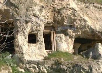 Διδυμότειχο: Οικογένειες ζουν μέσα σε σπηλιές – Κάποιες κατοικούν εκεί 20 χρόνια