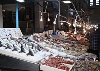 Σαρακοστή: Σε τι τιμές κυμαίνεται η τιμή του χαλβά και της λαγάνας – Δείτε αναλυτικά