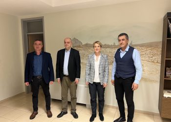 Επίσκεψη της Υφυπουργού Περιβάλλοντος και Ενέργειας Αλ. Σδούκου στον Περιφερειάρχη