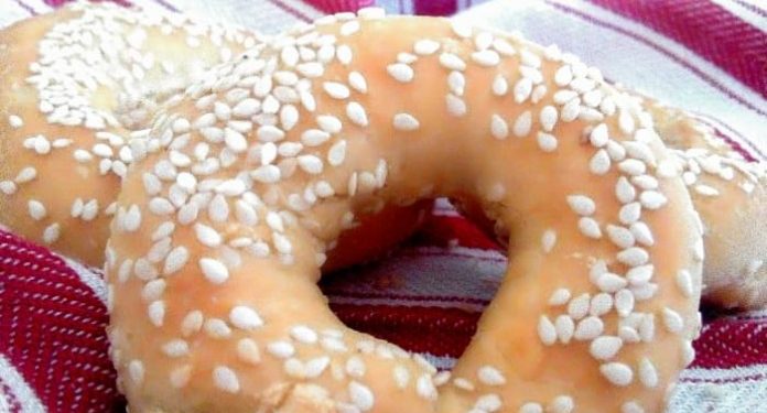 Μίνι κουλουράκια Θεσσαλονίκης γεμιστά