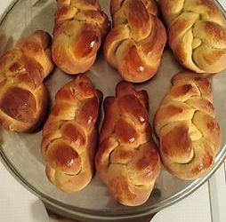 Τσουρεκάκια παραδοσιακά