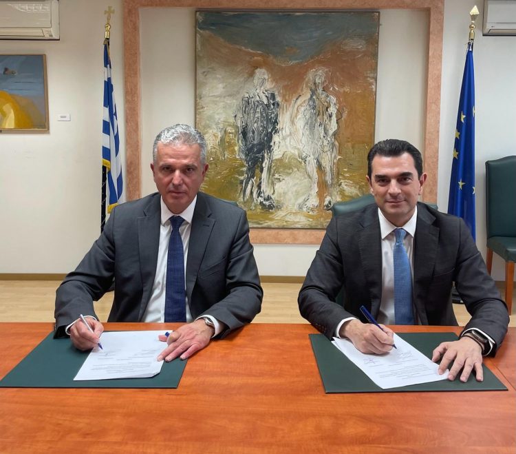 Με υπογραφή Σκρέκα  εξοικονόμηση έως 40 εκατ. ευρώ για το Δημόσιο από τα ΕΛΤΑ