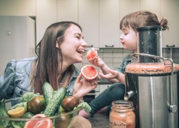 Χυμοί και smoothies που θα ενισχύσουν το ανοσοποιητικό σύστημα της μαμάς