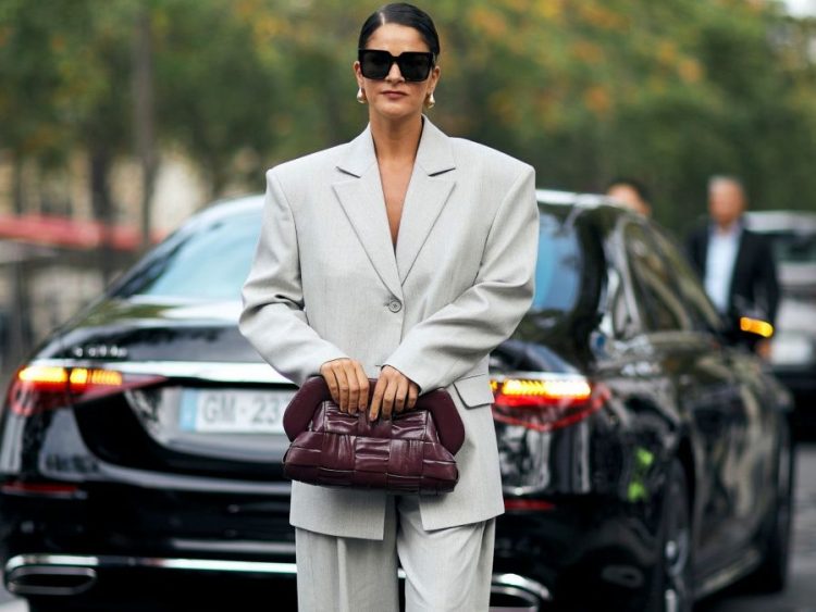 Day clutch: Είναι η τάση στις τσάντες που θα αντικαταστήσει την κλασική office bag σου