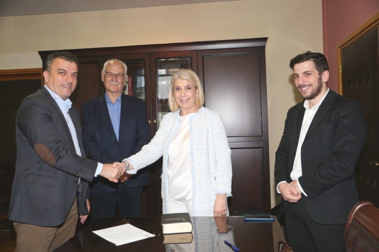 Oρκίστηκε δημοτική σύμβουλος του Δήμου Λαρισαίων η κ. Ιωάννα Καραβάνα