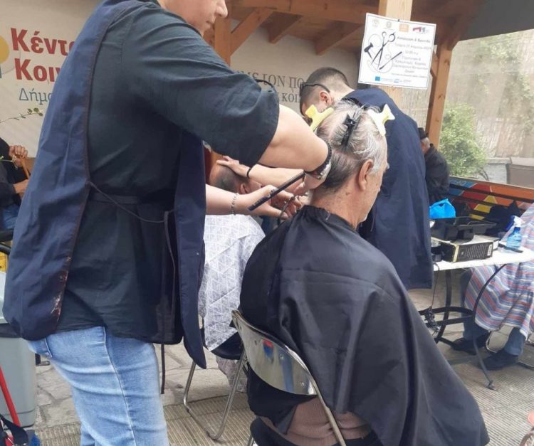 Κομμωτές της Αγάπης | Καλλωπισμός και συνεργασία Κοινωνικών Δομών Δ. Τρικκαίων – Π.ΕΠΑ.Λ. Τρικάλων