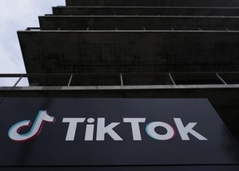 TikTok: Όλο και πιο δημοφιλές στους Ευρωπαίους πολιτικούς παρά τους φόβους για την ασφάλεια