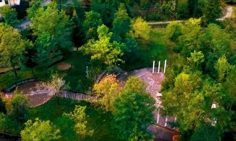 Δομνίτσα: Ένα καταπράσινο «άγνωστο» χωριό της Ευρυτανίας