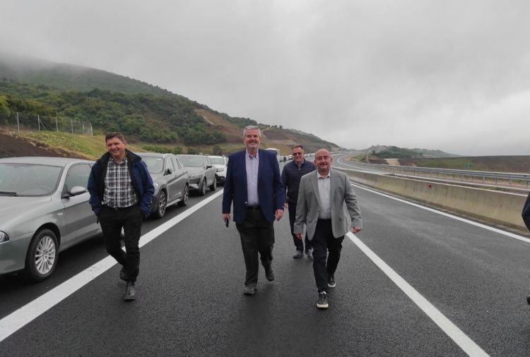 Σε Ξυνιάδα και Μουζάκι ο Ν. Σακκάς – Ικανοποίηση για Ε-65 και εξαγγελίες για αποκαταστάσεις από τον Daniel