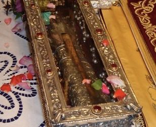 Υποδοχή Τιμίας Χειρός Αγίου Σπυρίδωνος Εκ Της Ιεράς Μητροπόλεως Κέρκυρας
