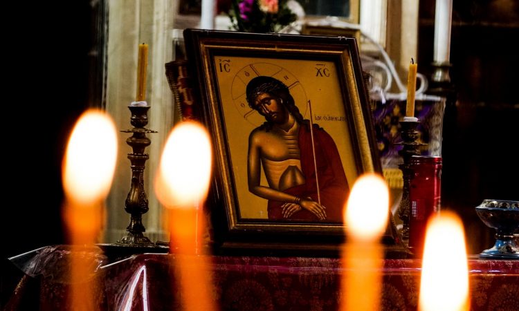 Κυριακή της Σταυροπροσκυνήσεως σήμερα – Τι γιορτάζουμε
