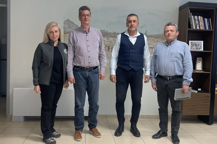 Στο επίκεντρο η προστασία του φυσικού πλούτου σε συνάντηση του γ.γ. Δασών με τον Δ. Κουρέτα