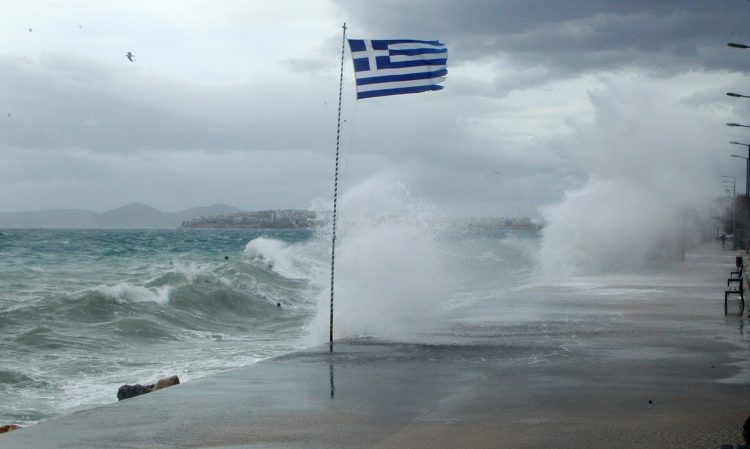 Καιρός: Σκόνη από την Αφρική και ανεμοι τύπου Φοέν 9 μποφόρ θα σαρώσουν την χώρα
