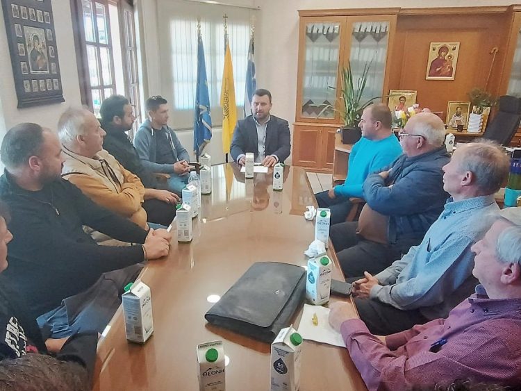 Με τους Προέδρους των Δημοτικών Ενοτήτων Βασιλικής και Τυμφαίων συναντήθηκε ο Δήμαρχος Μετεώρων