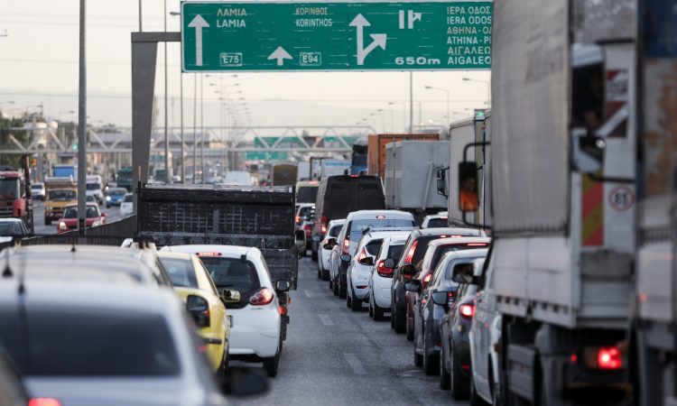 Τέλη Κυκλοφορίας: Πώς θα τα πληρώνετε με τον μήνα – Από 1η Μαΐου ξεκινά η διαδικασία