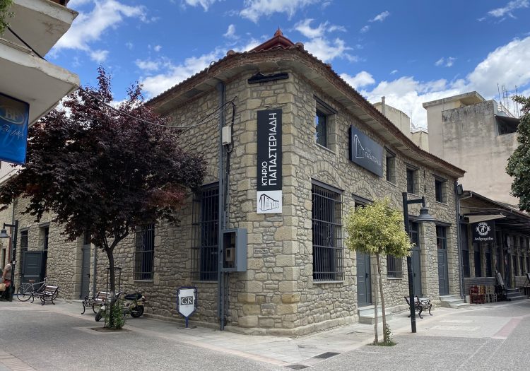 Τρικαλινός παραχωρεί κτήριο στα Μανάβικα για πολιτιστική χρήση από τον Δήμο Τρικκαίων