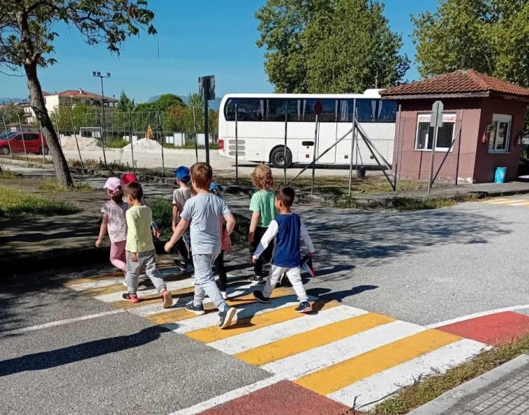 Στο Πάρκο Κυκλοφοριακής Αγωγής του Δ. Τρικκαίων νήπια από τα Νηπιαγωγεία Κεφαλοβρύσου και Μεγάρχης