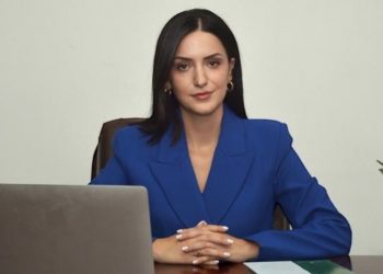 Ενωμένοι Θεσσαλοί: «Ο Κουρέτας, το διαλειμματικό γεύμα και οι απευθείας αναθέσεις»