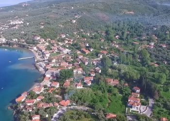 Πάσχα στο Λεωνίδιο: Το έθιμο με τα φαναράκια και η τσακώνικη φιλοξενία