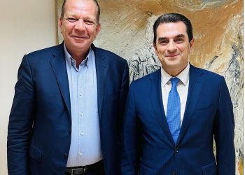 Συνάντηση του Γενικού Γραμματέα Ένωσης Λειτουργών Μιχάλη Παναγιώτου με τον Υπουργό Ανάπτυξης Κων. Σκρέκα