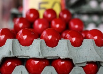 Πόσες ημέρες διατηρούνται τα κόκκινα αβγά στο ψυγείο