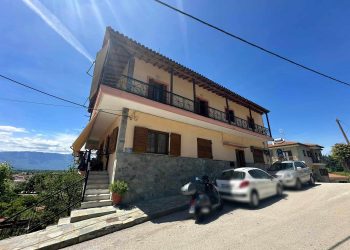 ΤΡΙΚΑΛΑ | ΠΩΛΕΙΤΑΙ οροφοδιαμέρισμα 1ου ορόφου συνολικής επιφάνειας 130τ.μ. με απίστευτη θέα