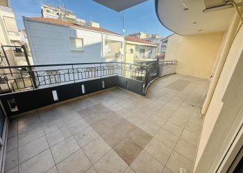 ΕΝΟΙΚΙΑΖΕΤΑΙ διαμέρισμα 2ου ορόφου,  78τ.μ. στο κέντρο των Τρικάλων