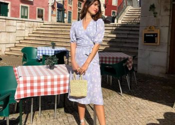 Οδηγός αγοράς: Το θρυλικό wrap dress κλείναι 50 χρόνια και έχουμε τα 10 καλύτερα σχέδια της σεζόν