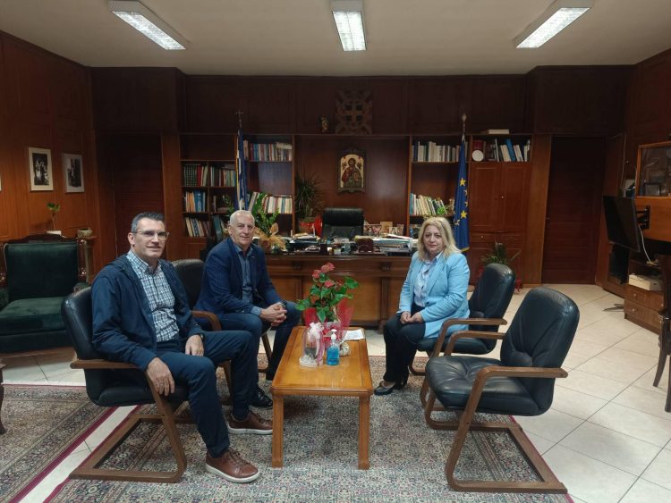 Συνάντηση Χρύσας Ντιντής με το Χρήστο Τρικάλη