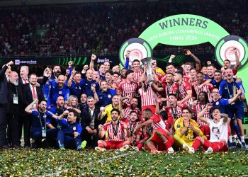 Conference League: Ιστορική βραδιά – Πρώτο ευρωπαϊκό τρόπαιο με «αρχιτέκτονα» Μεντιλίμπαρ