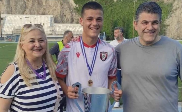 Με χρυσό σκόρερ τον Τρικαλινό, Γιώργο Βατή η Κ19 της Παναχαϊκής κατέκτησε το πρωτάθλημα νέων SL2