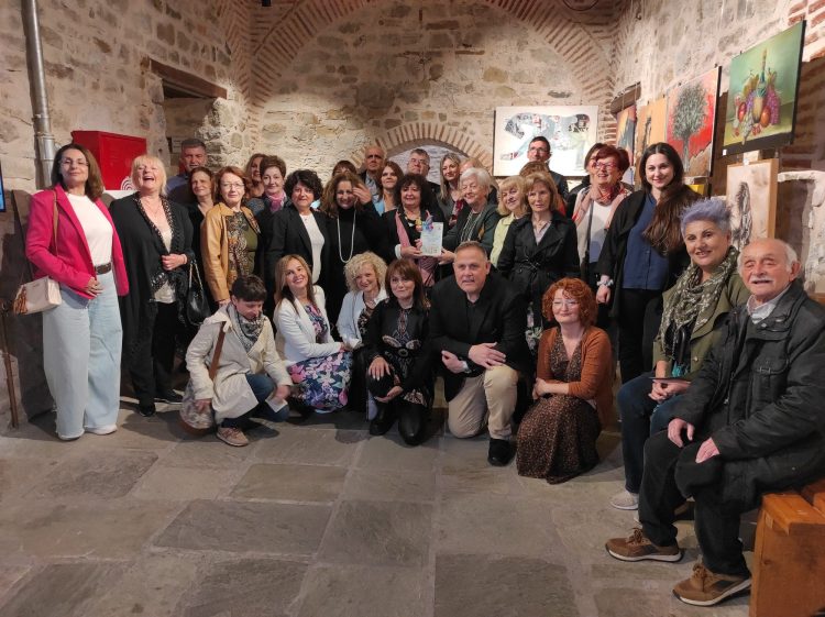 «Η τέχνη της γης» ανθίζει στο Μουσείο Τσιτσάνη με έκθεση του Συλλόγου Τρικαλινών Ζωγράφων