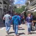 Ασφυκτικά γεμάτη από κόσμο η αγορά των Τρικάλων την Μεγάλη Παρασκευή