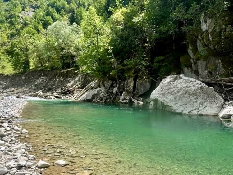 Αλέκος… Η όμορφη παραλία του Ασπροποτάμου