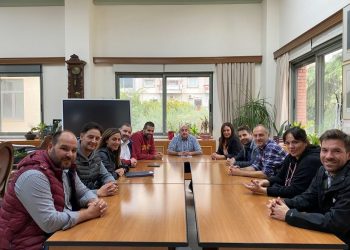 «Έλλη σ’ αγαπώ»: Εκθεση εικαστικών για την Ελλη Διβάνη στο Μουσείο Τσιτσάνη