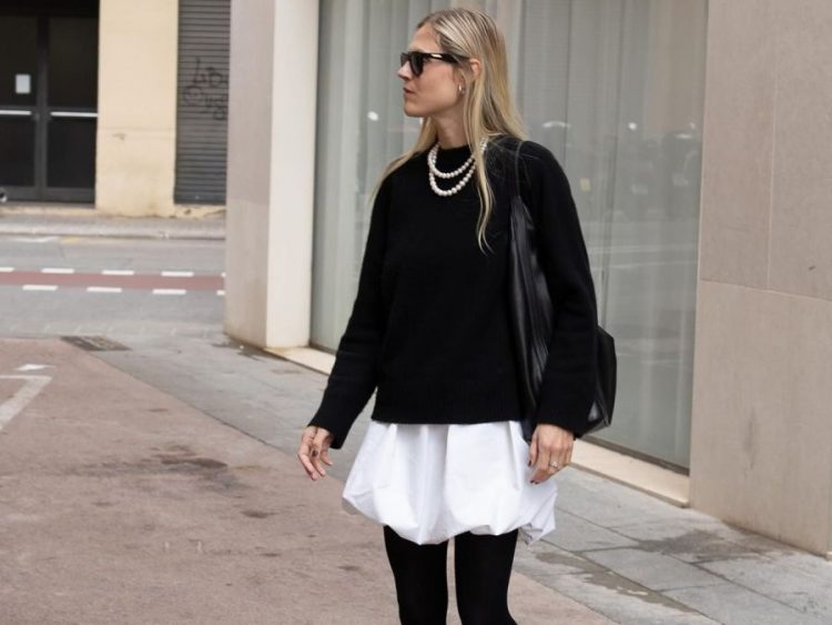 Bubble skirt: Η φούστα που πρωταγωνιστεί τώρα στα social media και θα φορέσουμε το καλοκαίρι