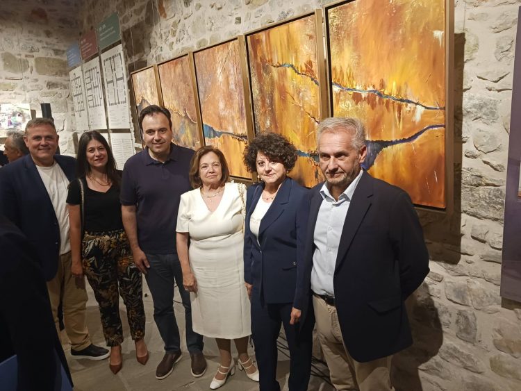 Έλλη σ’αγαπώ: Μία έκθεση αφιερωμένη στην ‘Ελλη Διβάνη