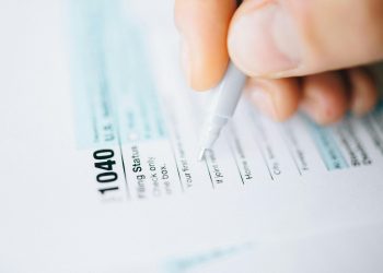 Φορολογικές δηλώσεις: Πότε λήγει η προθεσμία για την υποβολή τους – Προσοχή στις προσυμπληρωμένες
