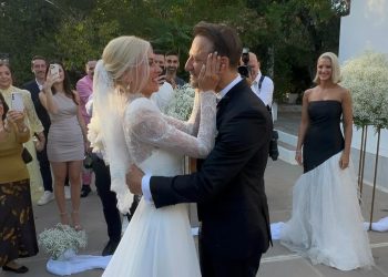 Κώστας Καραφώτης – Κάτια Μάνου: Οι πρώτες φωτογραφίες από τον γάμο τους